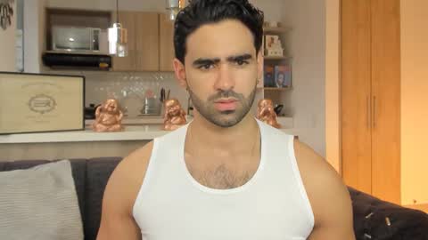 bradleymartin7 online show from December 19, 2025, 10:17 pm