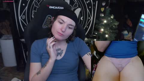 Snapshot of brandiwrld999 chatting on January 19, 2025, 11:43 pm BrandiWRLD999 online show from January 19, 2025, 11:43 pm