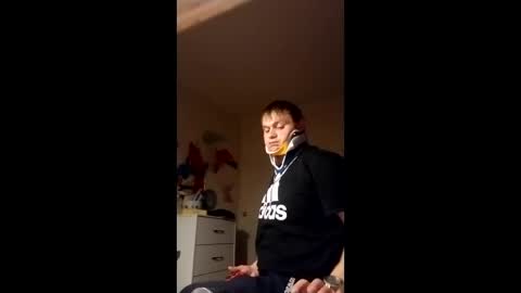 Snapshot of brandon281997 chatting on February 20, 2026, 2:30 am brandon281997 online show from February 20, 2026, 2:30 am