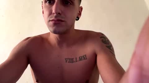 breanexe online show from October 19, 2025, 5:02 pm