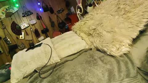 breezywinds963 online show from October 9, 2025, 1:42 pm