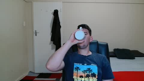 ask me lol online show from November 20, 2025, 3:18 am