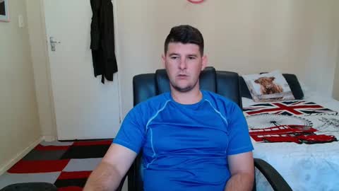 ask me lol online show from February 18, 2026, 8:10 am