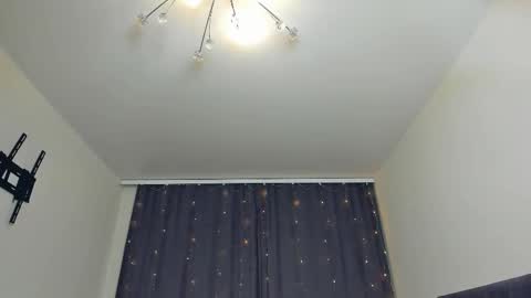 brilliantegirl_ online show from November 30, 2025, 8:51 am