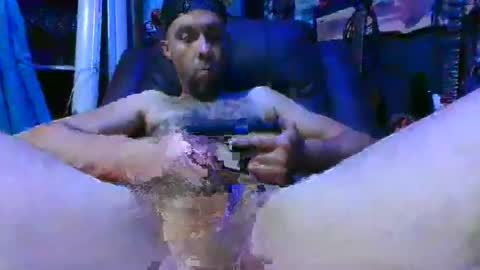 Snapshot of britzchris chatting on November 15, 2025, 6:48 pm britzchris online show from November 15, 2025, 6:48 pm