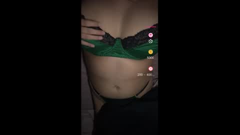 Brunettebaddie99 online show from December 17, 2025, 8:09 am