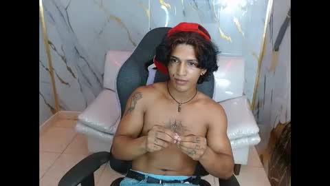 bull_cam online show from February 1, 2026, 1:37 am