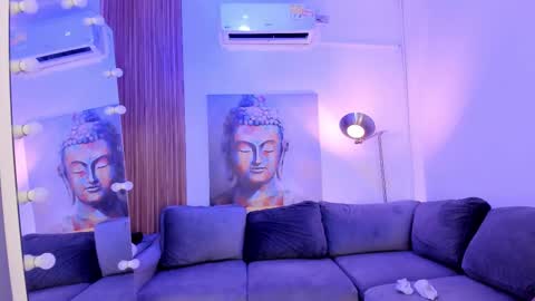 Snapshot of cailing chatting on February 9, 2026, 11:14 am I am Katherine online show from February 9, 2026, 11:14 am