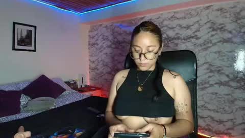 Camila Roose online show from February 10, 2026, 2:04 am