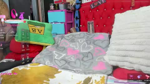 Snapshot of camile_milf chatting on February 23, 2026, 4:21 am Lauren camile online show from February 23, 2026, 4:21 am