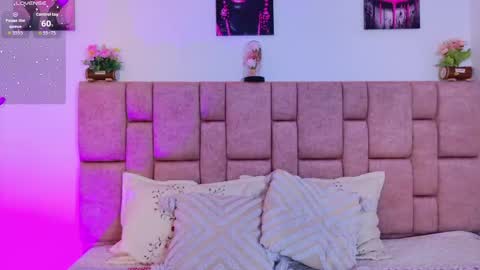 Snapshot of camiluxe chatting on January 12, 2026, 7:52 pm camiluxe online show from January 12, 2026, 7:52 pm