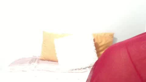 Snapshot of candidlily chatting on December 15, 2024, 11:34 am Candidlily online show from December 15, 2024, 11:34 am