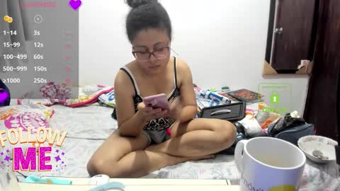 candy_val online show from February 6, 2026, 6:18 am