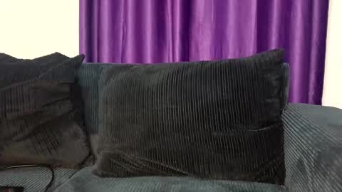 Snapshot of caramel_drip1 chatting on February 8, 2026, 10:35 pm caramel_drip1 online show from February 8, 2026, 10:35 pm