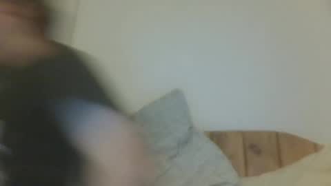 Snapshot of caravibugue chatting on January 7, 2025, 8:24 am caravibugue online show from January 7, 2025, 8:24 am