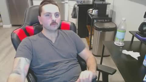 cardi_beans online show from January 4, 2025, 5:58 am