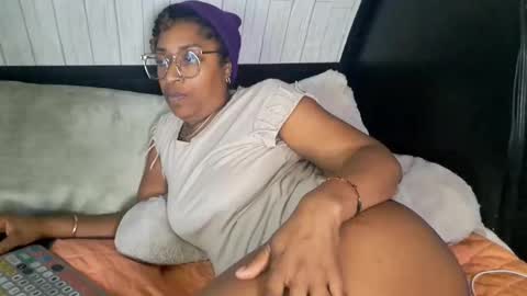 Cari Bean online show from December 27, 2024, 3:31 am