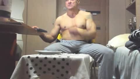 Snapshot of carin_the_body chatting on February 4, 2026, 2:45 pm Laz online show from February 4, 2026, 2:45 pm