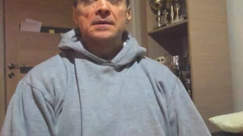 Snapshot of carin_the_body chatting on February 6, 2026, 3:22 am Laz online show from February 6, 2026, 3:22 am