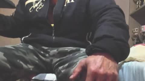 Snapshot of carin_the_body chatting on February 22, 2026, 7:40 am Laz online show from February 22, 2026, 7:40 am