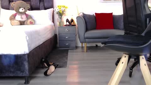 Carla independent model    online show from December 7, 2024, 5:37 am