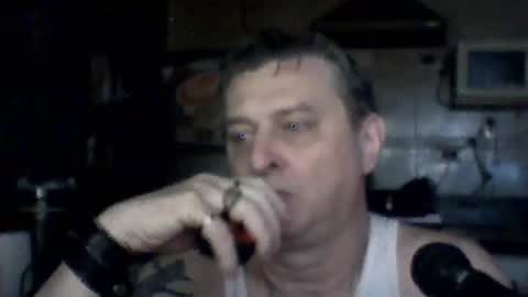 Snapshot of carlos712009 chatting on February 16, 2026, 6:42 am carlos712009 online show from February 16, 2026, 6:42 am