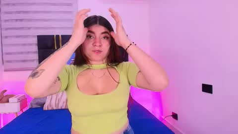 Snapshot of carolayrosse chatting on February 26, 2026, 3:05 am carola online show from February 26, 2026, 3:05 am