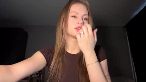 Lisa online show from December 22, 2025, 8:11 am