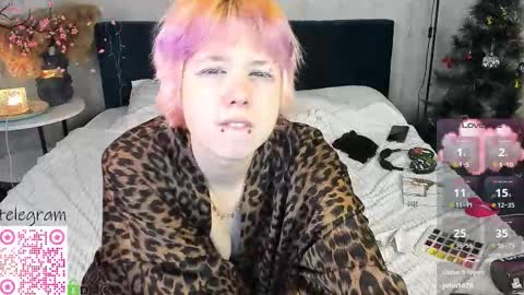 CarolineRichter online show from January 12, 2026, 7:02 am