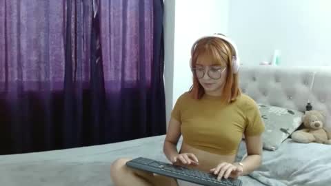 carolinnapinkman online show from February 5, 2026, 8:57 pm