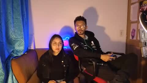 Snapshot of caroll_luna chatting on December 13, 2024, 1:48 am kitty online show from December 13, 2024, 1:48 am