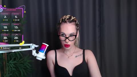 Snapshot of cassiemich chatting on December 21, 2025, 8:54 am Cassie online show from December 21, 2025, 8:54 am