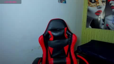 Snapshot of catalehia_milk chatting on February 13, 2026, 10:17 pm C A T A L E H I A online show from February 13, 2026, 10:17 pm