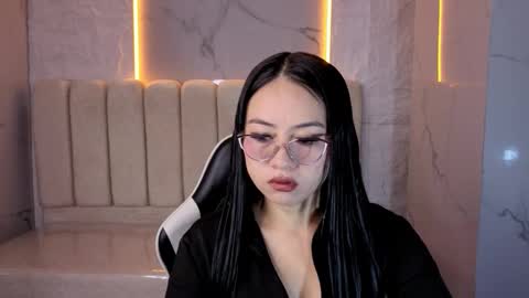 Snapshot of catalina_tx_ chatting on February 13, 2026, 2:24 pm Online 800 to 1400 online show from February 13, 2026, 2:24 pm