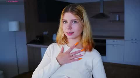 Snapshot of catharinehaeckel chatting on October 18, 2025, 4:37 am Katrin online show from October 18, 2025, 4:37 am