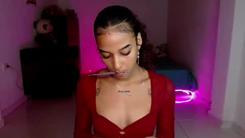 Snapshot of celesstte_0 chatting on February 5, 2026, 2:33 pm Celeste online show from February 5, 2026, 2:33 pm