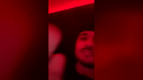 Snapshot of cezarthebreeder chatting on February 21, 2026, 11:44 am cezarthebreeder online show from February 21, 2026, 11:44 am