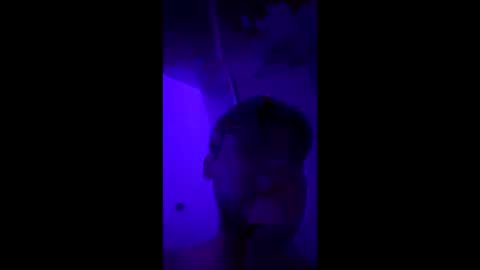 Snapshot of cezarthebreeder chatting on February 27, 2026, 10:26 am cezarthebreeder online show from February 27, 2026, 10:26 am