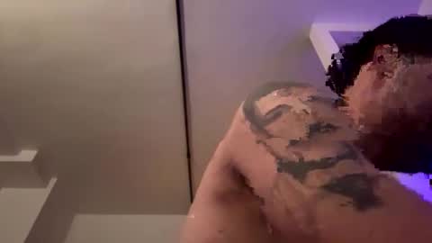 Snapshot of cezarthebreeder chatting on February 28, 2026, 1:39 am cezarthebreeder online show from February 28, 2026, 1:39 am