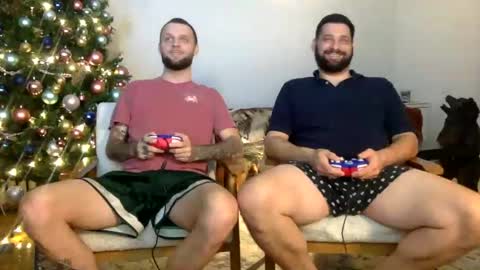 Snapshot of change340 chatting on December 18, 2024, 1:26 am TATS AND TANNED online show from December 18, 2024, 1:26 am