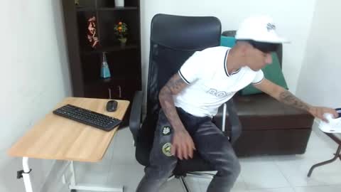 Charlie oconnor online show from December 27, 2024, 4:26 am