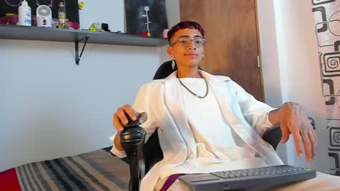 Snapshot of charlieerusso chatting on December 14, 2024, 1:50 am Charles Russo online show from December 14, 2024, 1:50 am