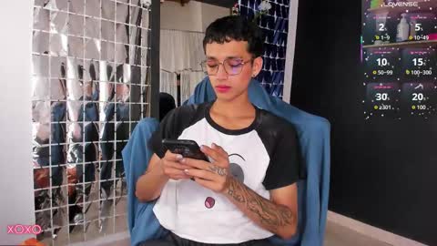 Snapshot of charlieerusso chatting on February 28, 2026, 4:19 pm Charles Russo online show from February 28, 2026, 4:19 pm