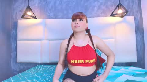 Snapshot of charlotte_and_zac chatting on November 25, 2025, 9:04 pm Charlotte and Zac online show from November 25, 2025, 9:04 pm