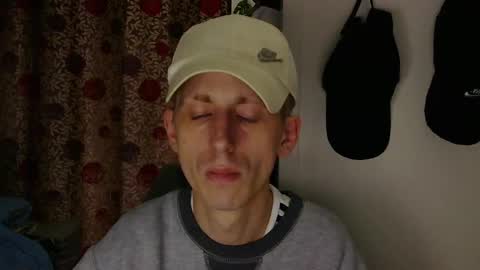 ChavBoy online show from December 21, 2025, 8:54 am