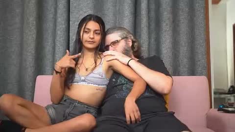 Snapshot of cheeseburgerjesus chatting on December 4, 2024, 7:45 pm Cheesburger Jesus and whoever showed up. online show from December 4, 2024, 7:45 pm