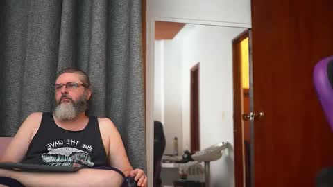 Snapshot of cheeseburgerjesus chatting on December 14, 2024, 9:13 pm Cheesburger Jesus and whoever showed up. online show from December 14, 2024, 9:13 pm