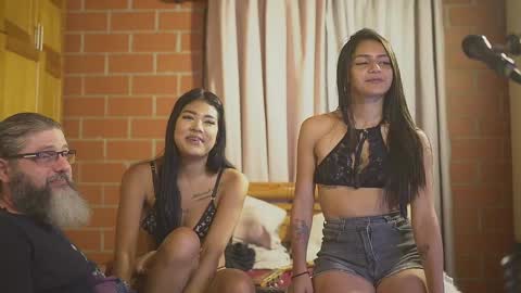 Snapshot of cheeseburgerjesus chatting on March 11, 2025, 1:16 am Cheesburger Jesus and whoever showed up. online show from March 11, 2025, 1:16 am