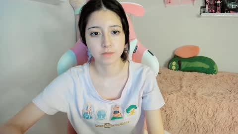 cherrycute666 online show from January 11, 2025, 4:38 am