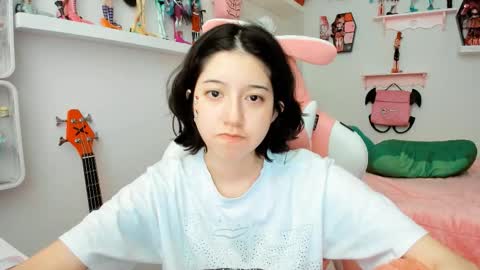 cherrycute666 online show from December 3, 2025, 10:52 pm